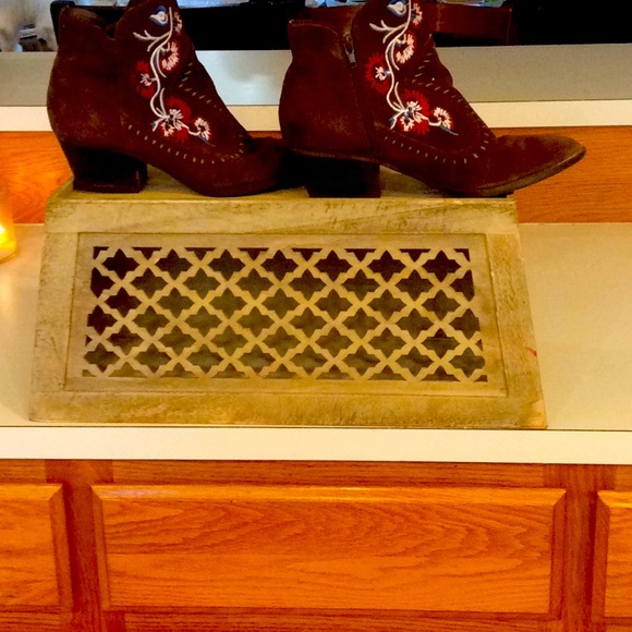 CARLOS BOOTS! - Picture 3 of 10